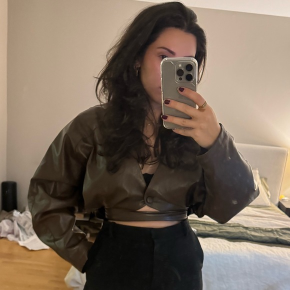 3 for $15 ⭐️ Deep Brown Pleather Jacket - Picture 4 of 9